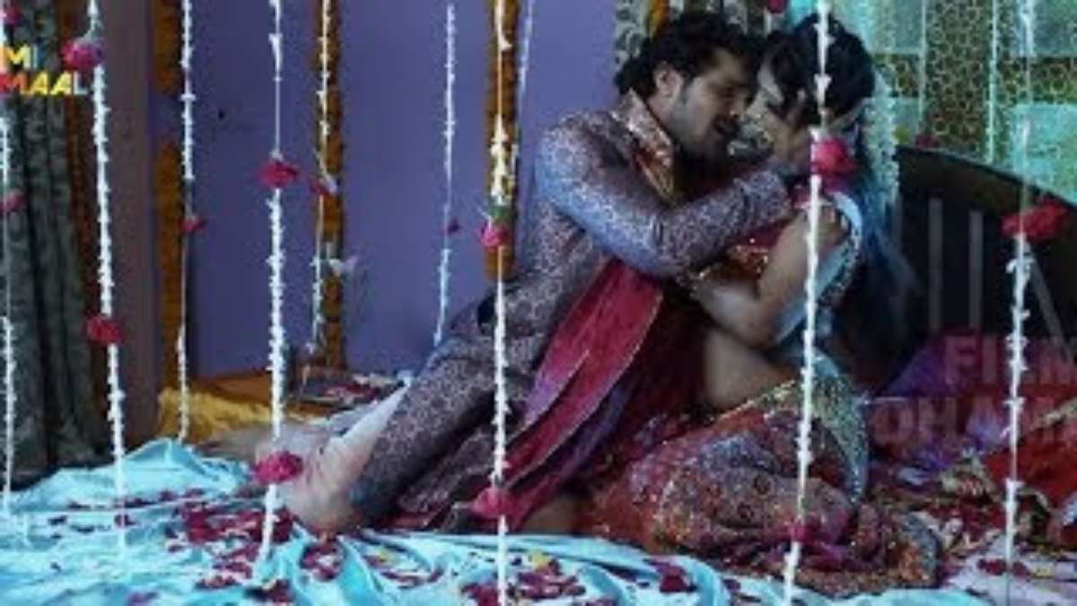 Shadi Ki Pahli Suhagrat Me Kya Kare, शादी की पहली सुहागरात में क्या करे, पहली सुहागरात, सुहागरात कैसे मनाएं, शादी की पहली रात, First Night After Marriage, पहली सुहागरात के टिप्स, सुहागरात में क्या करना चाहिए, Newly Married Couple Tips, पहली रात कैसे बिताएं, Happy Married Life Tips, suhagrat ki raat kya hota hai, suhagrat kaise hota hai